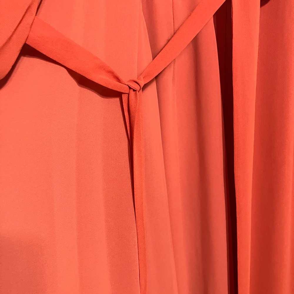 NWT DVF Red Maxi Wrap Around & Tie in Front - size Small - Picture 7 of 7